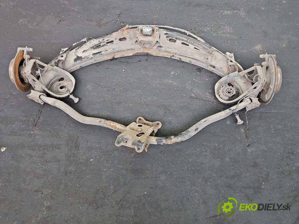 Mercedes A W169 2004-2012 2.0 cdi 140 hp manual 103 kW 1991 cm3 5- zadní výztuha  (Zadní výztuha)