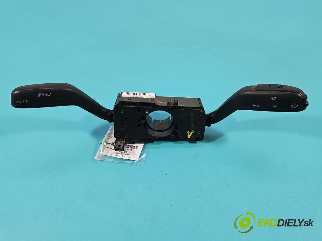 Seat Ibiza IV 6J 2008-2017 1.4 16V 86 HP manual 63 kW 1390 cm3 3- prepínač komplex: 7H0953503CS (Prepínacie páčky pod volantom)