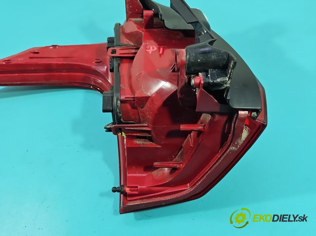 Peugeot 5008 I 2009-2017 1.6 16V 120 HP manual 88 kW 1598 cm3 5- svetlo / reflektor zadné pravé 9672666680 (Kľučka dverí ostatné)