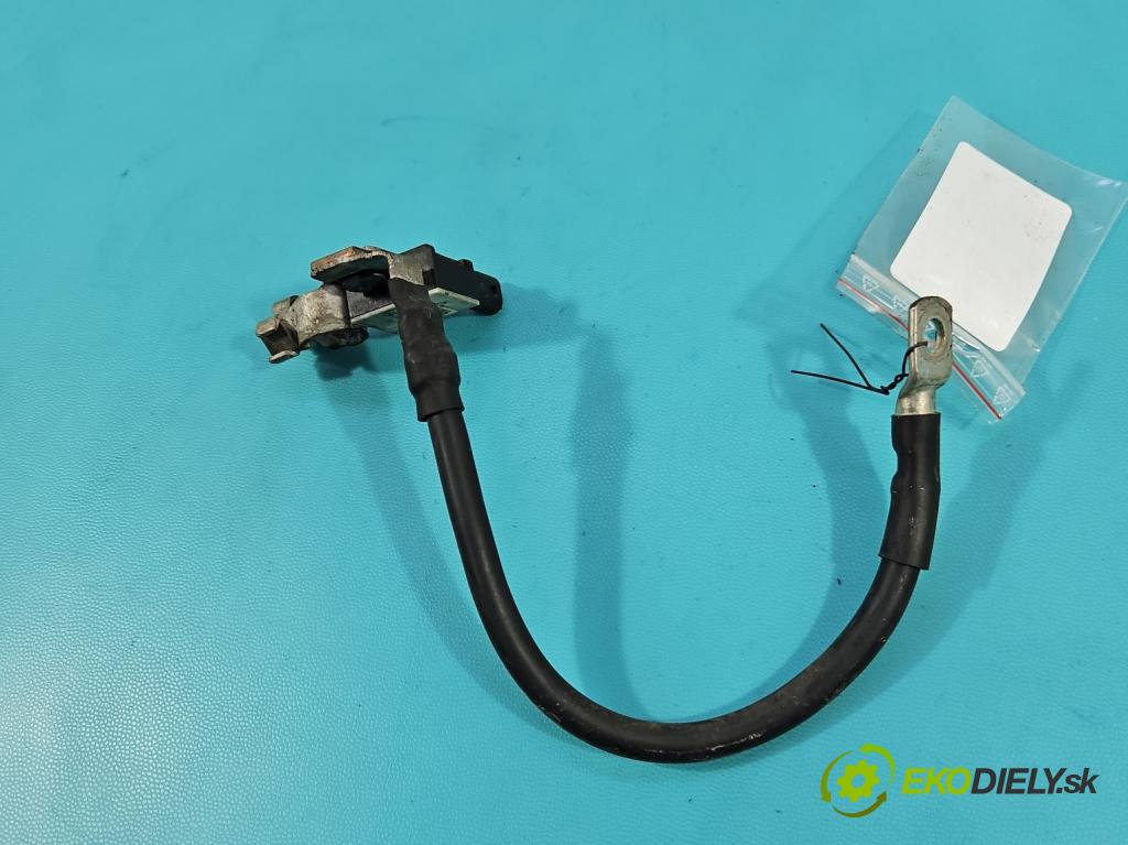 Skoda Fabia III 2014- 2021 1.0 TSI 95 HP manual 70 kW 999 cm3 5- kontakt mínus: 6C0915181D