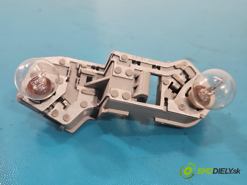 Volvo C30 1.6 hdi 109 HP manual 80 kW 1560 cm3 3- svetlo / reflektor zadné ľavé 31213913 (Kľučka dverí ostatné)