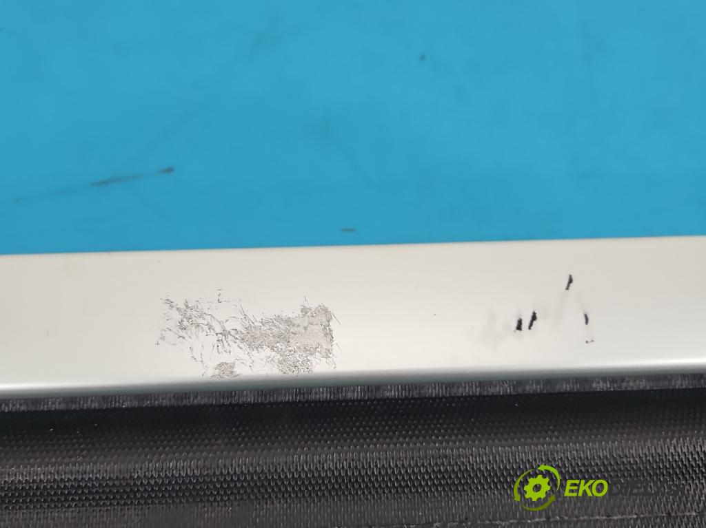 Kia Sportage III 2010-2015 2.0 crdi 136hp automatic 100 kW 1995 cm3 5- roleta  (Roleta zavazadlového prostoru)