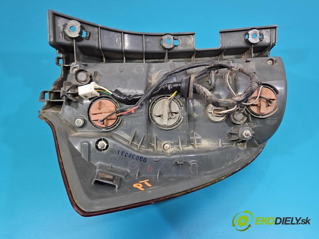 Kia Ceed I 2006-2012 1.6 crdi 114 HP automatic 84 kW 1582 cm3 5- svetlo / reflektor zadné pravé  (Kľučka dverí ostatné)