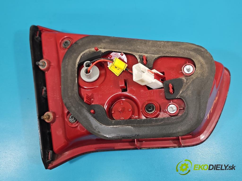 Kia Sportage III 2010-2015 2.0 crdi 136 HP automatic 100 kW 1995 cm3 5- svetlo / reflektor zadné pravé  (Kľučka dverí ostatné)