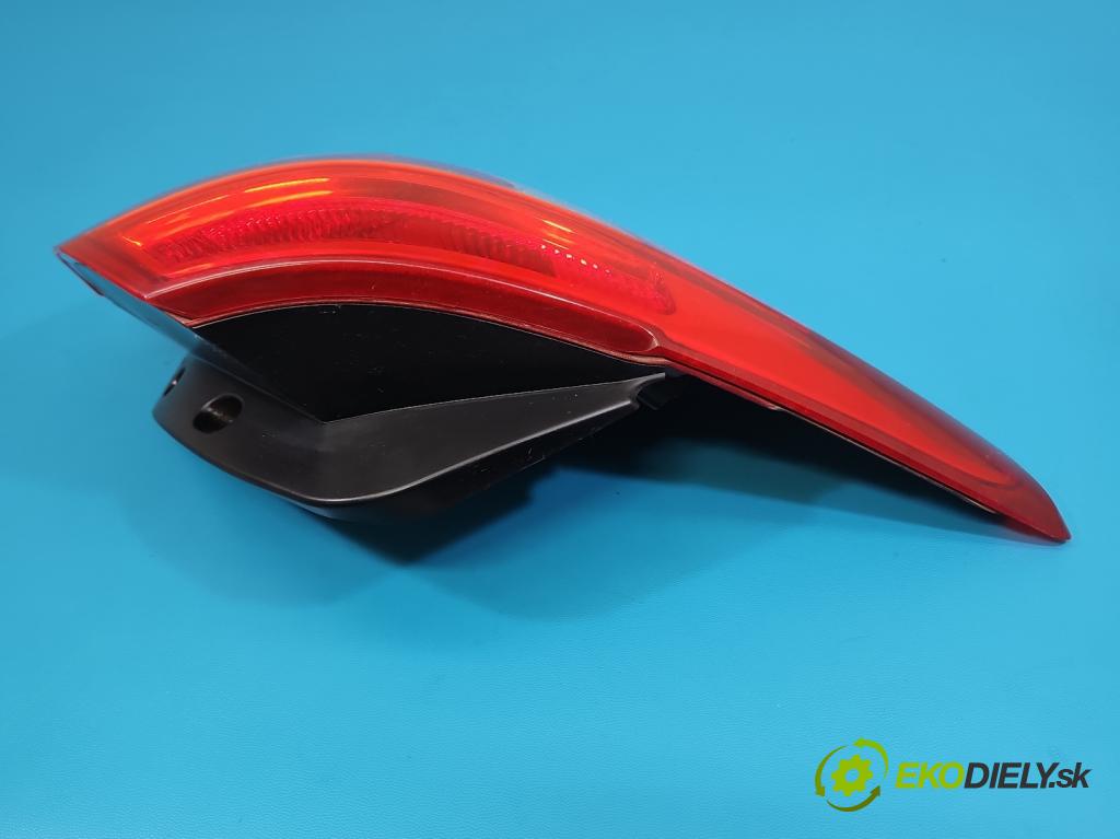 Kia Sportage III 2010-2015 2.0 crdi 136 HP automatic 100 kW 1995 cm3 5- svetlo / reflektor zadné ľavé  (Kľučka dverí ostatné)