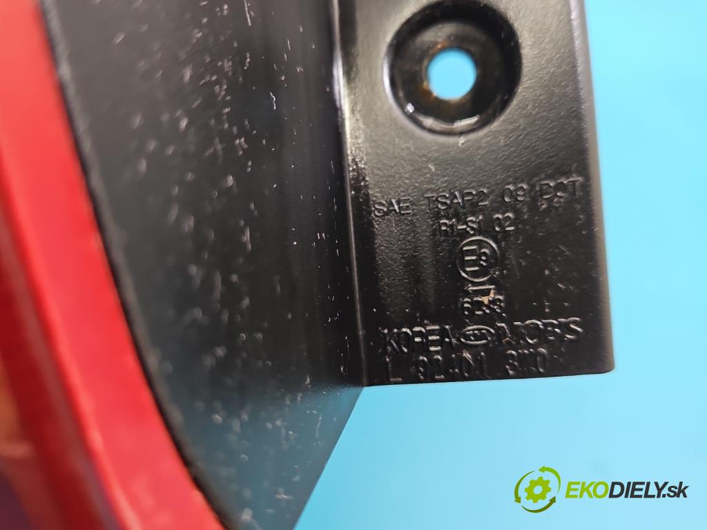 Kia Sportage III 2010-2015 2.0 crdi 136 HP automatic 100 kW 1995 cm3 5- svetlo / reflektor zadné ľavé  (Kľučka dverí ostatné)