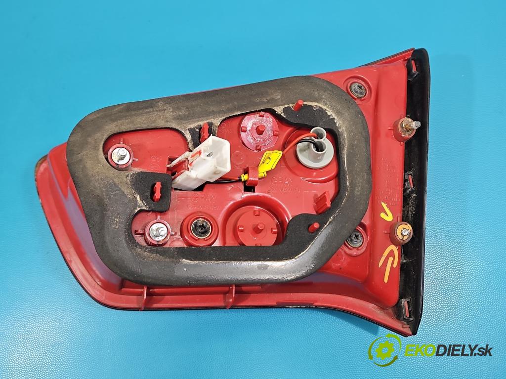 Kia Sportage III 2010-2015 2.0 crdi 136 HP automatic 100 kW 1995 cm3 5- svetlo / reflektor zadné ľavé 92405-3W0 (Kľučka dverí ostatné)