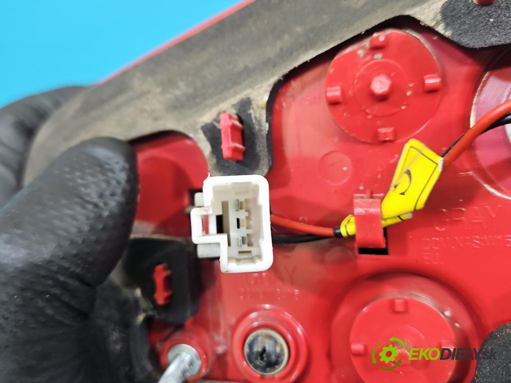 Kia Sportage III 2010-2015 2.0 crdi 136 HP automatic 100 kW 1995 cm3 5- svetlo / reflektor zadné ľavé 92405-3W0 (Kľučka dverí ostatné)