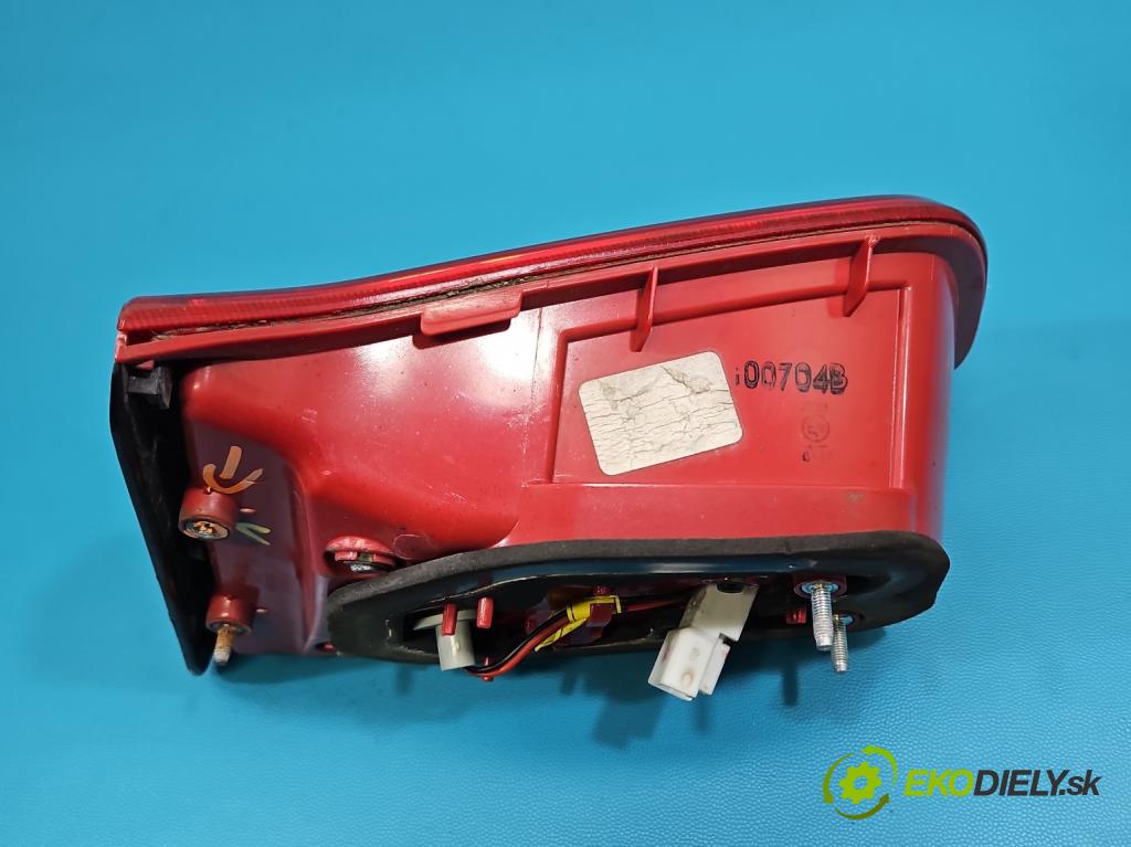 Kia Sportage III 2010-2015 2.0 crdi 136 HP automatic 100 kW 1995 cm3 5- svetlo / reflektor zadné ľavé 92405-3W0 (Kľučka dverí ostatné)