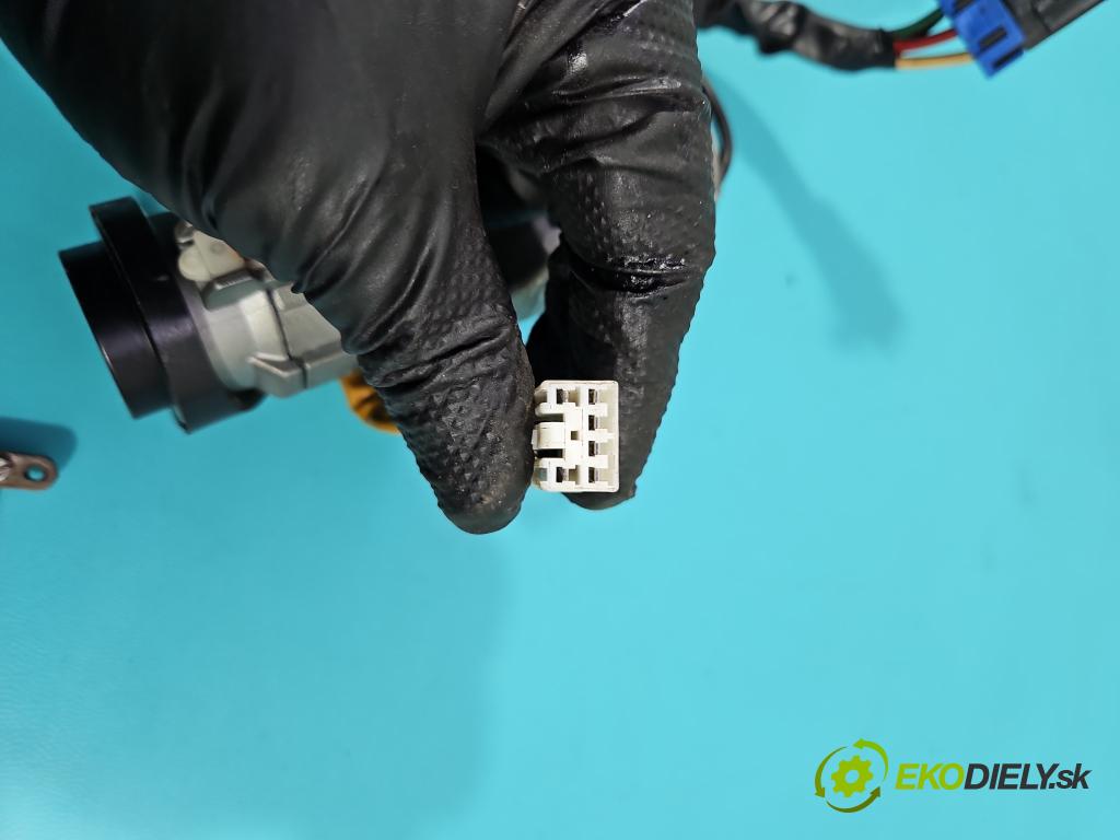 Kia Ceed I 2006-2012 1.6 crdi 114 HP automatic 84 kW 1582 cm3 5- Spínačka  (Spínacia skrinka)