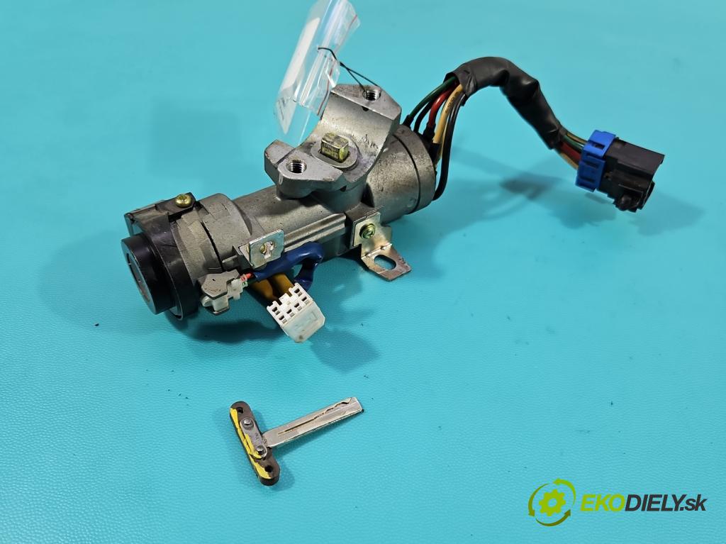 Kia Ceed I 2006-2012 1.6 crdi 114 HP automatic 84 kW 1582 cm3 5- Spínačka  (Spínacia skrinka)