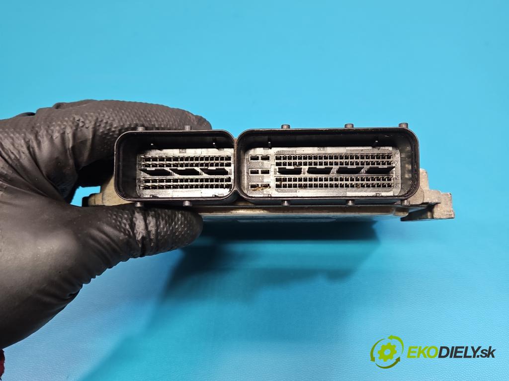 Kia Ceed I 2006-2012 1.6 crdi 114 HP automatic 84 kW 1582 cm3 5- riadiaca jednotka motora 0281015438