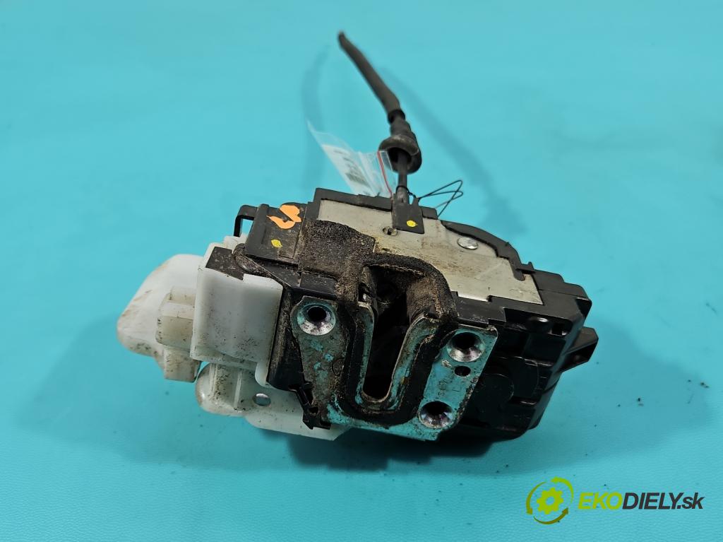 Kia Ceed I 2006-2012 1.6 crdi 114 HP automatic 84 kW 1582 cm3 5- zámok predné ľavý 