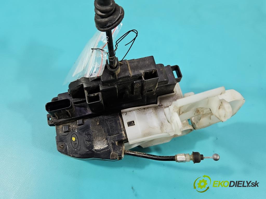 Kia Ceed I 2006-2012 1.6 crdi 114 HP automatic 84 kW 1582 cm3 5- zámok predné ľavý