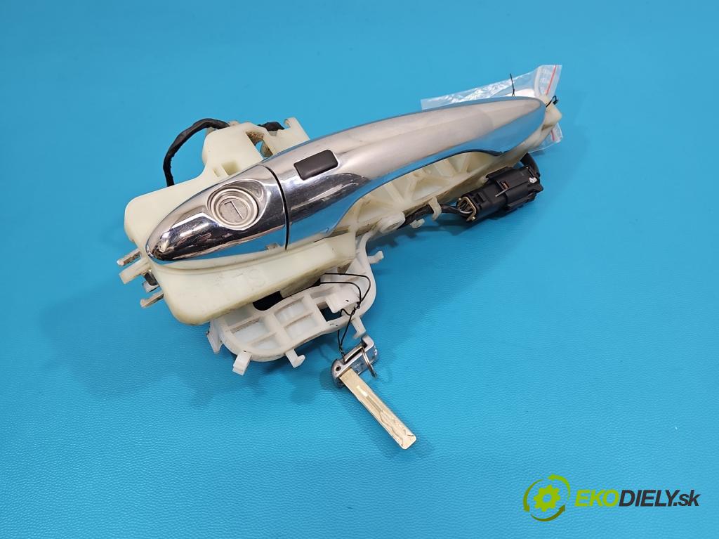 Kia Sportage III 2010-2015 2.0 crdi 136 HP automatic 100 kW 1995 cm3 5- rukoväť predné ľavé mimo: 90880-00400 (Kľučka dverí vonkajšia predná ľavá)