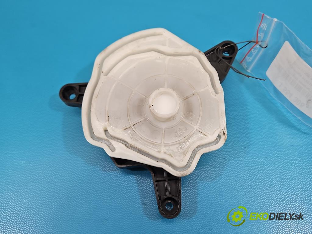 Kia Sportage III 2010-2015 2.0 crdi 136hp automatic 100 kW 1995 cm3 5- motorek topení D266-NE9AA01