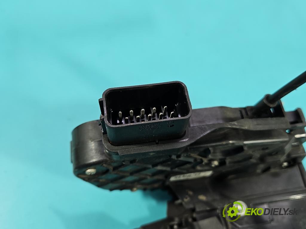 Volvo C30 1.6 hdi 109 HP manual 80 kW 1560 cm3 3- zámok predné ľavý 30799309