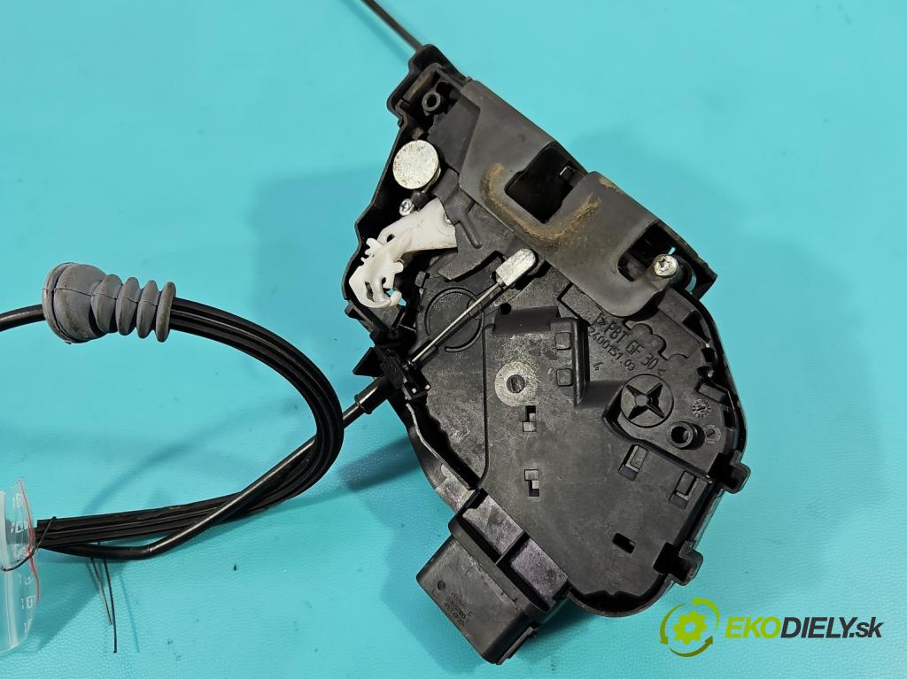 Volvo C30 1.6 hdi 109 HP manual 80 kW 1560 cm3 3- zámok predné pravý 30799303