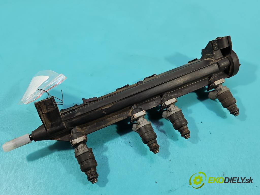 Seat Altea 1.6b 102 hp manual 75 kW 1595 cm3 5- vstřikovač 06A133317AS (Vstřikovač paliva)