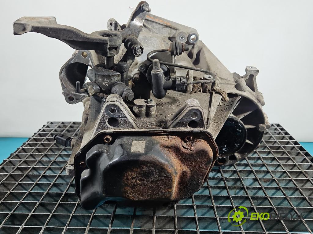 Seat Altea 1.6b 102 HP manual 75 kW 1595 cm3 5- prevodovka stupeň,rýchlosť manual GVY