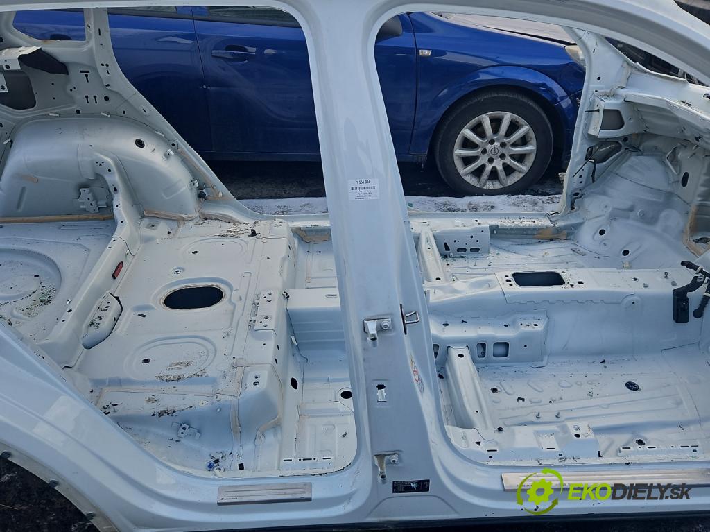 Vw Tiguan II 2016-2024 1.5 TSI 150 hp automatic 110 kW 1498 cm3 5- práh pravý  (Karoserie ostatní)