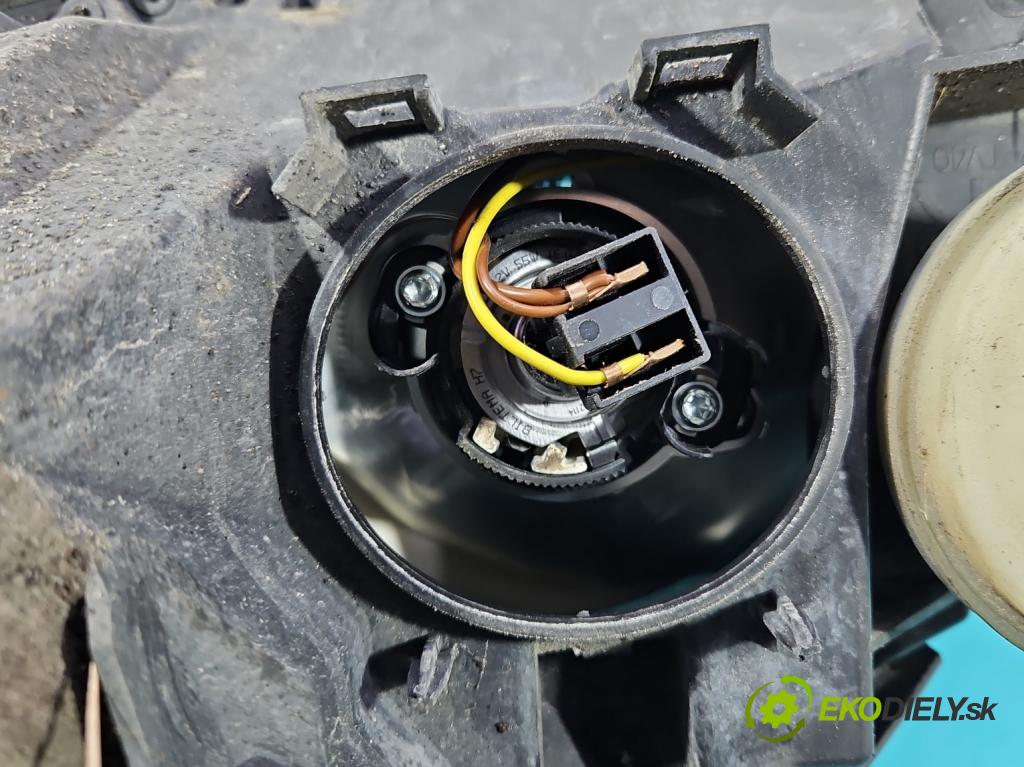 Mercedes A W169 2004-2012 2.0 CDI 82 HP manual 60 kW 1999 cm3 5- Reflektor: pravý 0301197202 (Svetlo predné pravé)