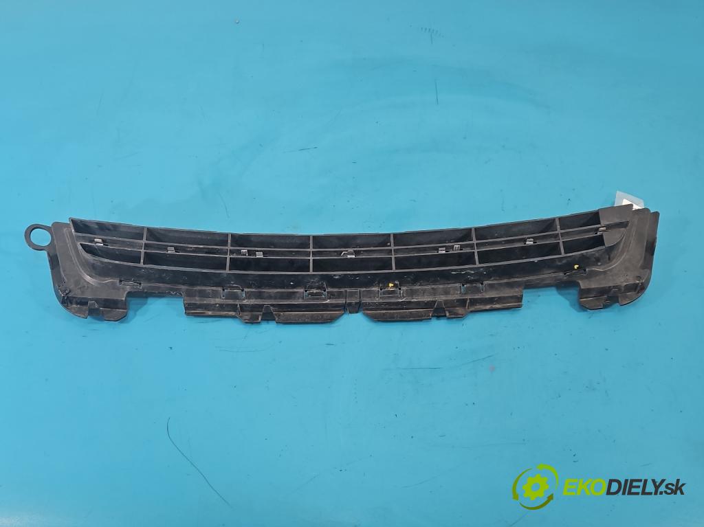 Peugeot 5008 I 2009-2017 1.6 16V 120 HP manual 88 kW 1598 cm3 5- blenda mriežka: nárazník stredová 9686182777