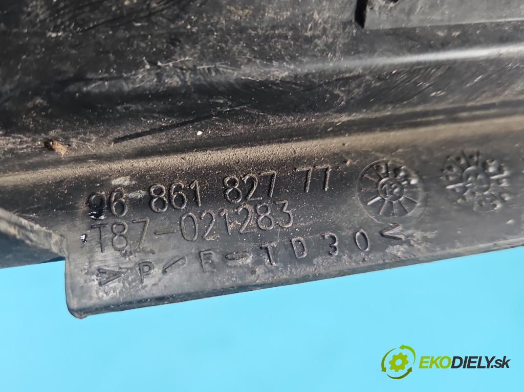 Peugeot 5008 I 2009-2017 1.6 16V 120 HP manual 88 kW 1598 cm3 5- blenda mriežka: nárazník stredová 9686182777