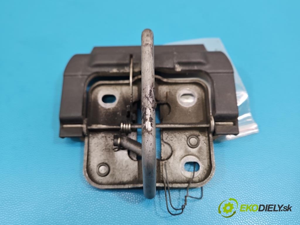 Vw Tiguan II 2016-2024 1.5 TSI 150 HP automatic 110 kW 1498 cm3 5- rukoväť kapoty 5NA823186C