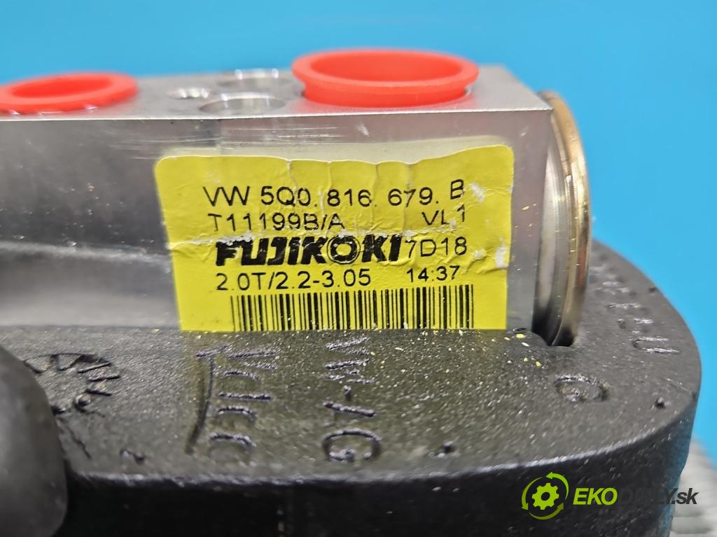 Vw Tiguan II 2016-2024 1.5 TSI 150 HP automatic 110 kW 1498 cm3 5- radiator 5Q0816679B (Radiátor kúrenia)