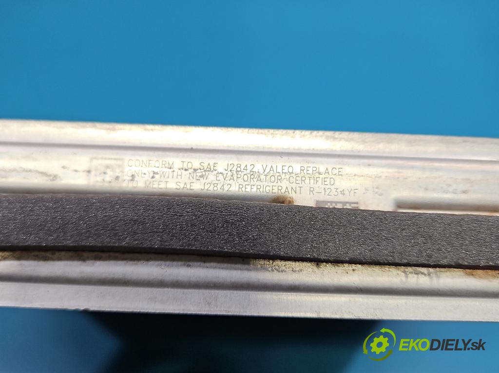 Vw Tiguan II 2016-2024 1.5 TSI 150 HP automatic 110 kW 1498 cm3 5- radiator 5Q0816679B (Radiátor kúrenia)