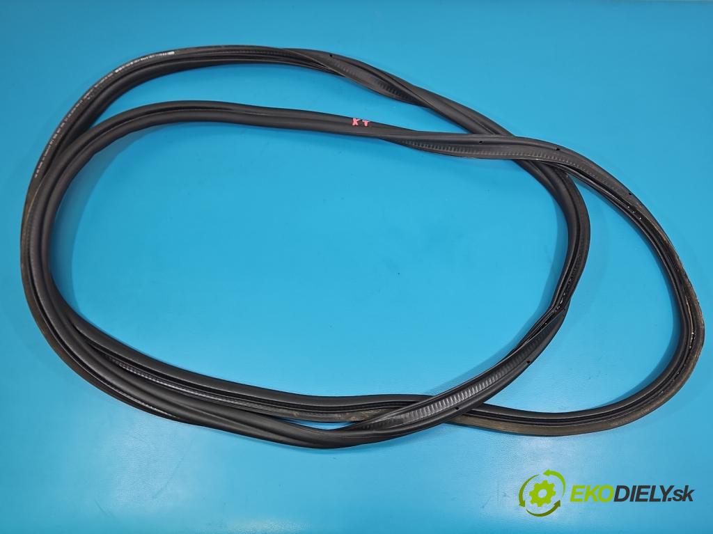 Vw Tiguan II 2016-2024 1.5 TSI 150 hp automatic 110 kW 1498 cm3 5- Těsnění: kufrových dveří 5NA827705