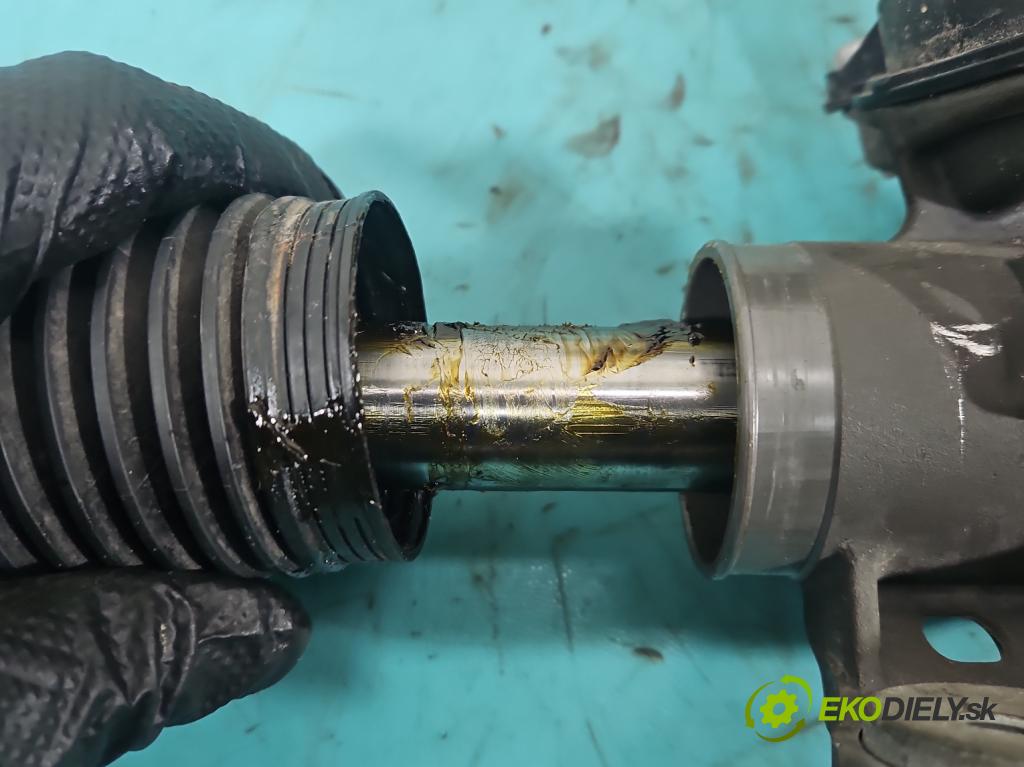 Vw Tiguan II 2016-2024 1.5 TSI 150 HP automatic 110 kW 1498 cm3 5- Ozubené kolo: volant 5Q1423345