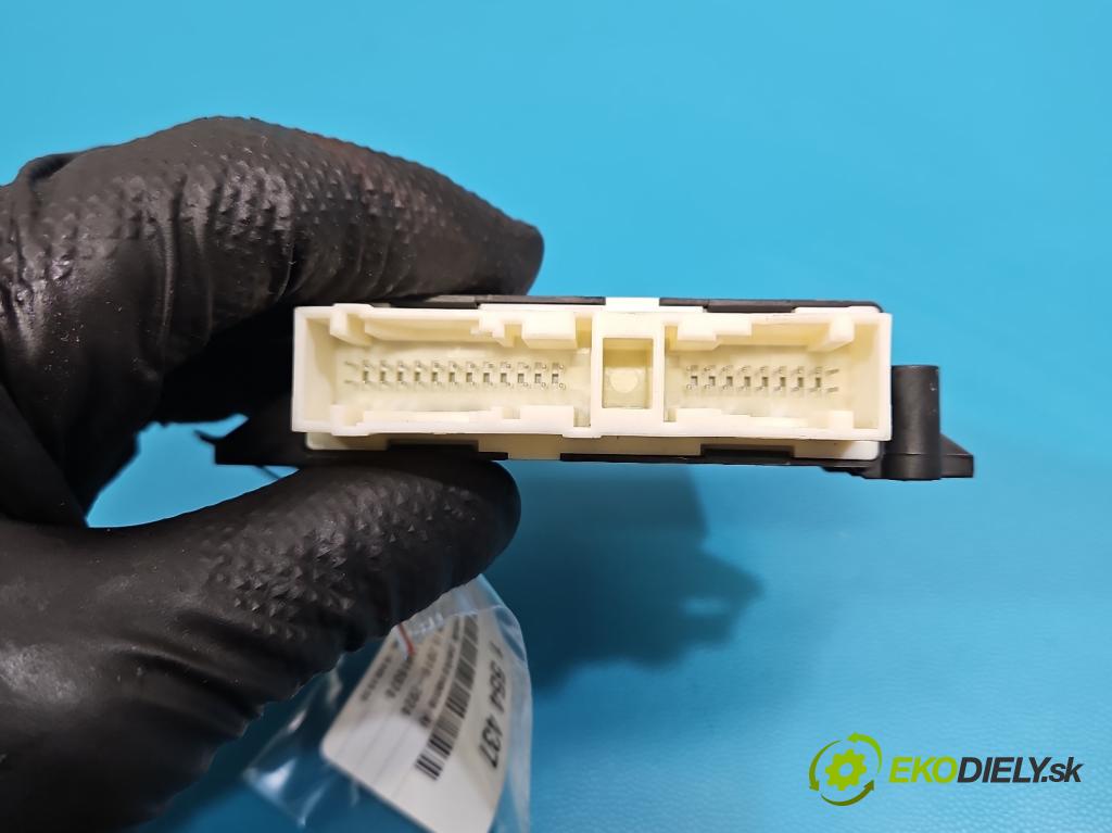 Vw Tiguan II 2016-2024 1.5 TSI 150 HP automatic 110 kW 1498 cm3 5- riadiaca jednotka parkovaní: 3Q0919298E