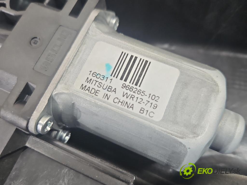 Volvo S90 II 2016- 2.0 T 320KM automatic 235 kW 1969 cm3 4- mechanizmus okna zadné pravý 31453360