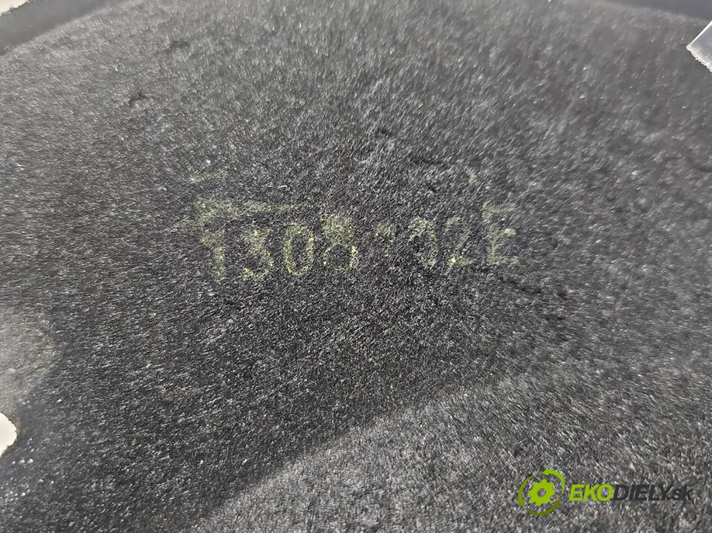 Vw Tiguan II 2016-2024 1.5 TSI 150 hp automatic 110 kW 1498 cm3 5- zvuková izolace kapoty