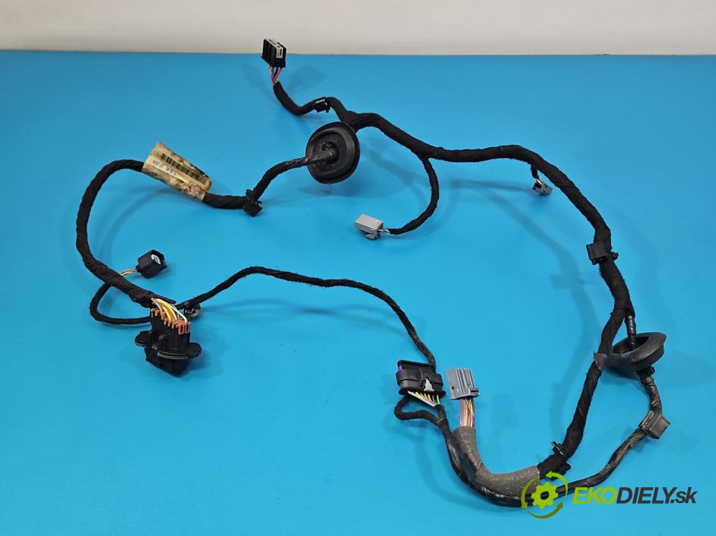 Volvo S90 II 2016- 2.0 T 320KM automatic 235 kW 1969 cm3 4- Zväzok: dvere zadné pravých 31398928-AD