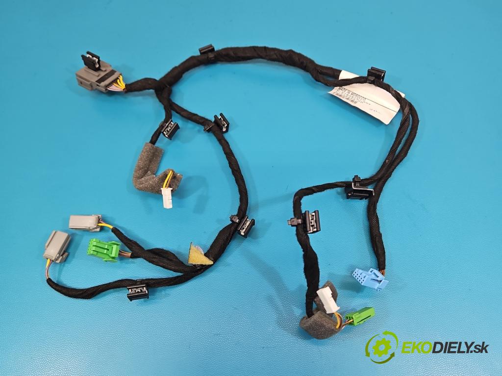 Volvo S90 II 2016- 2.0 T 320KM automatic 235 kW 1969 cm3 4- Zväzok: dvere zadné pravých 31398940-AD