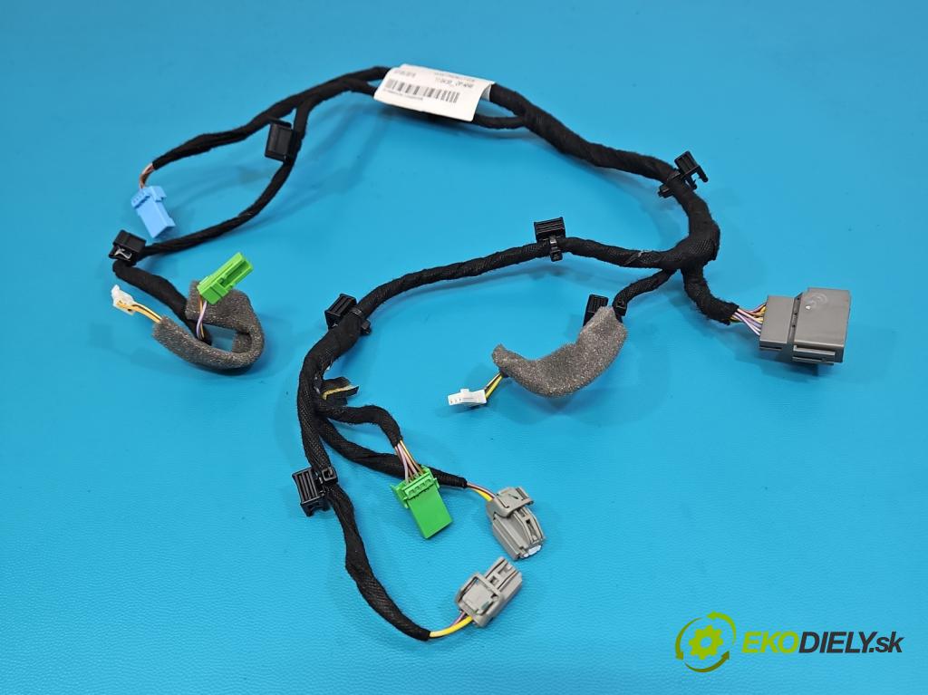 Volvo S90 II 2016- 2.0 T 320KM automatic 235 kW 1969 cm3 4- Zväzok: dvere zadné pravých 31398940-AD