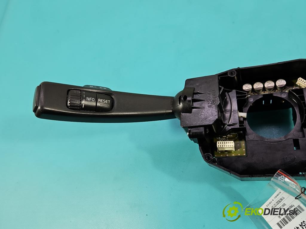 Volvo C30 1.6 hdi 109 hp manual 80 kW 1560 cm3 3- Přepínač sdružený P31264575 (Páčky pod volantem)