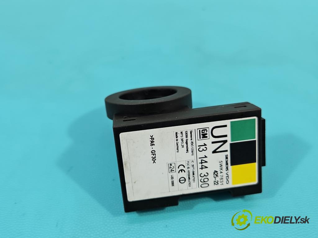 Opel Meriva A 2002-2010 1.6 16V 101 HP manual 74 kW 1598 cm3 5- riadiaca jednotka motora 12230554