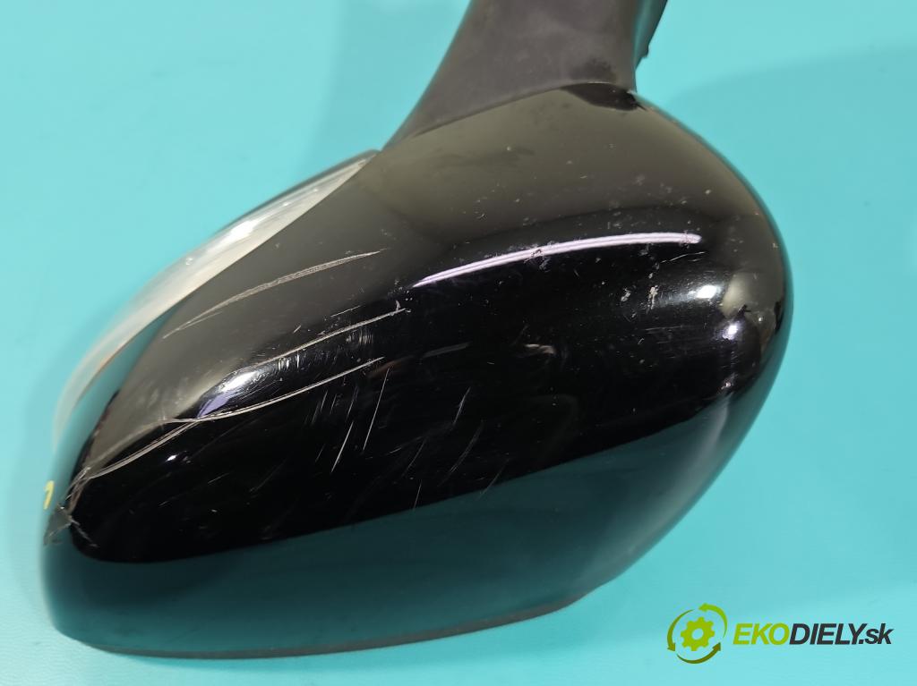 Renault Clio IV 2012-2020 1.2 16V 73 HP manual 54 kW 1149 cm3 5- zrkadlo ľavé  (Kľučka dverí ostatné)