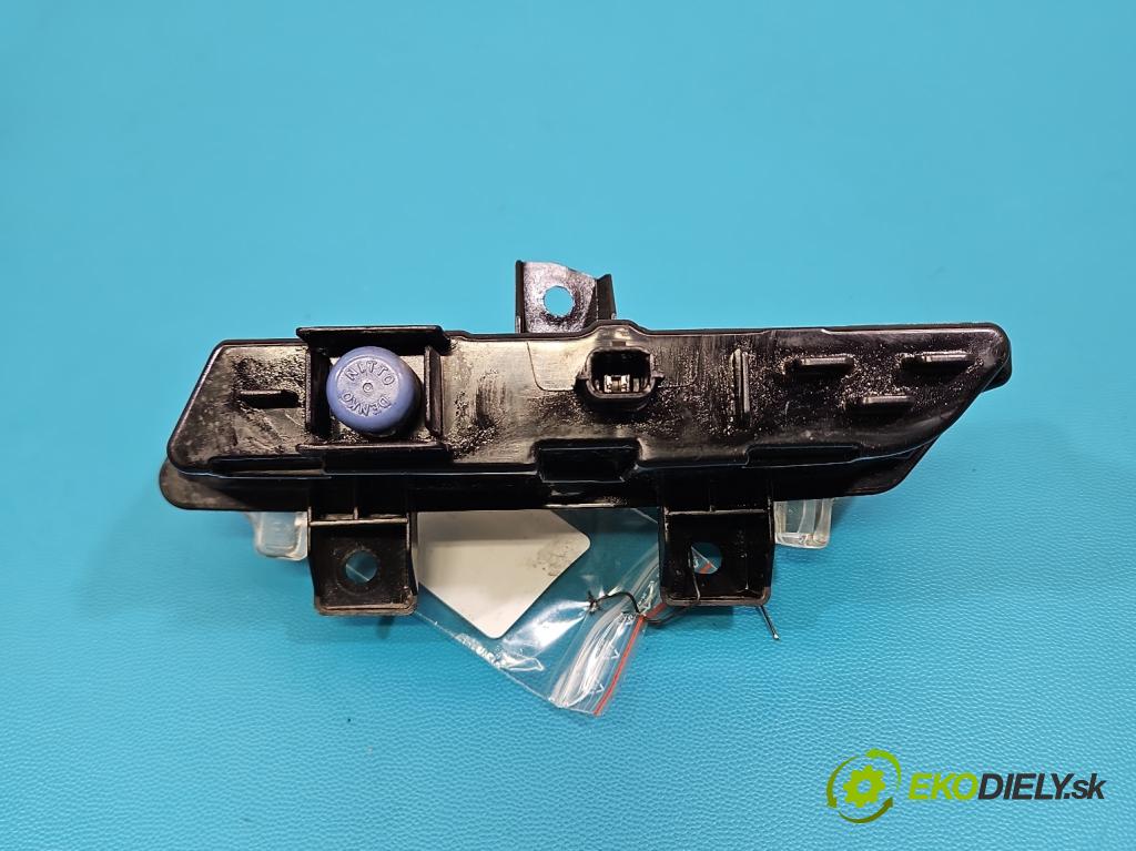 Renault Clio IV 2012-2020 1.2 16V 73 hp manual 54 kW 1149 cm3 5- Světlo provozu denně pravé 89208541