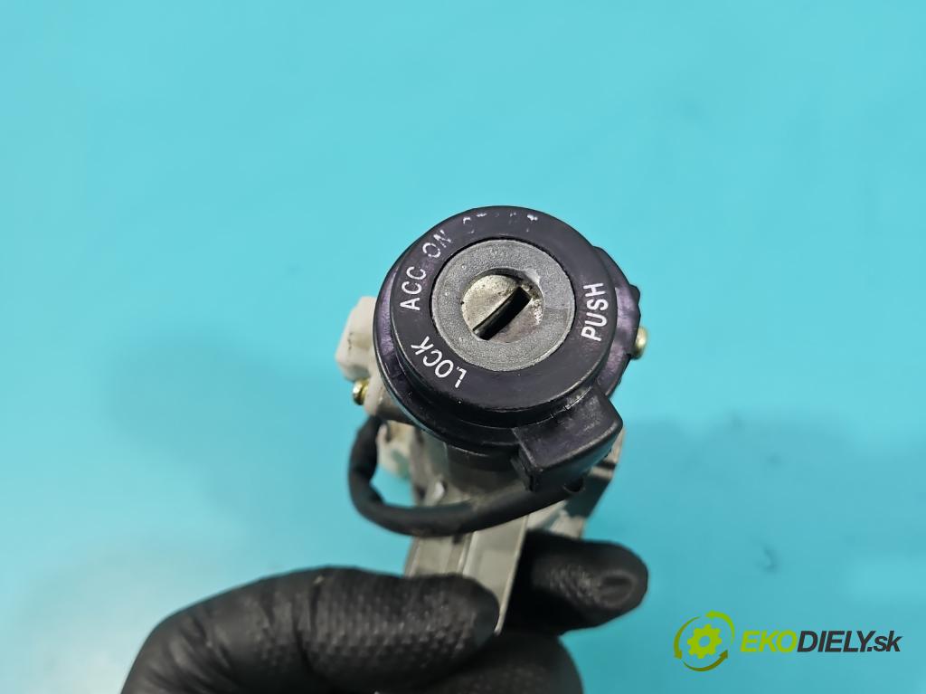 Kia Picanto I 2003-2011 1.1 65 HP manual 47.8 kW 1086 cm3 5- Spínačka (Spínacia skrinka)