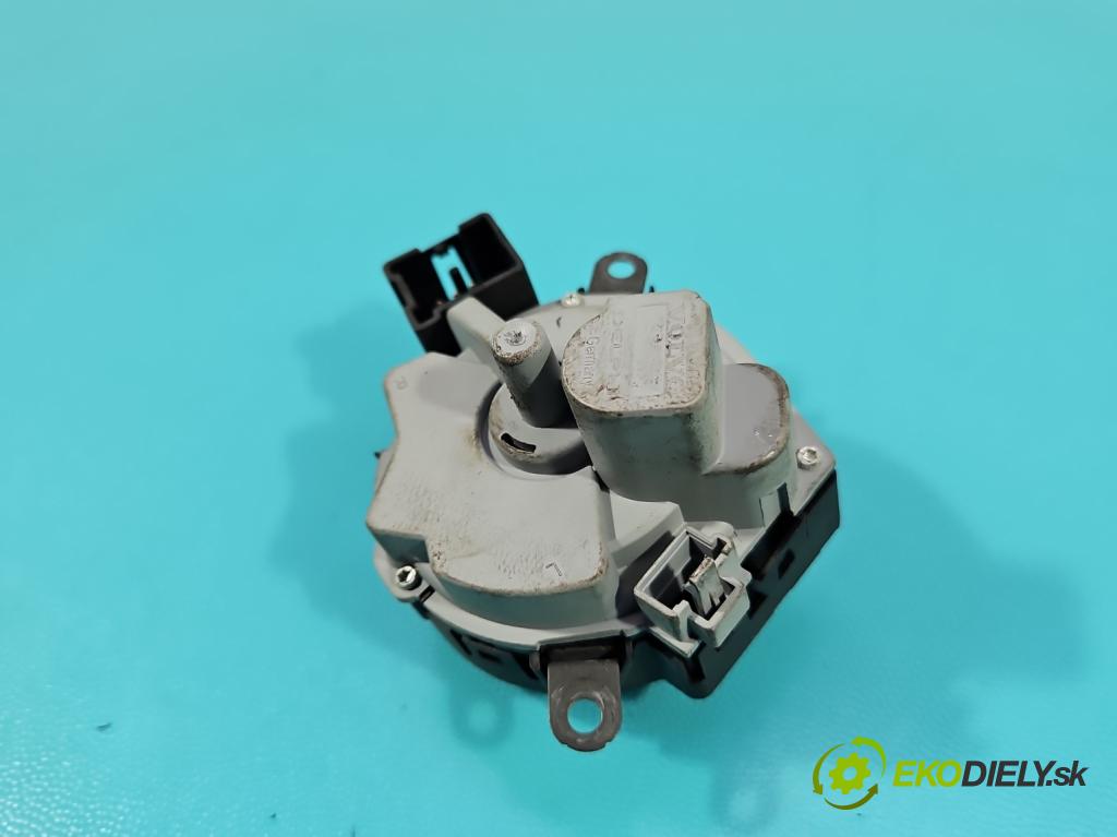 Volvo C30 1.6 hdi 109 HP manual 80 kW 1560 cm3 3- Spínačka 31252481 (Spínacia skrinka)