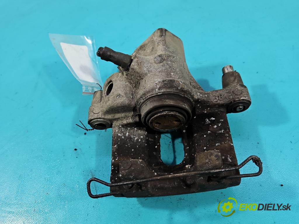 Volvo C30 1.6 hdi 109 hp manual 80 kW 1560 cm3 3- brzdič zadní pravý  (Klika dveří ostatní)