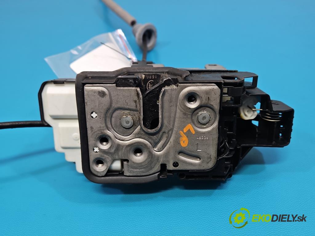 Volvo S90 II 2016- 2.0 T 320KM automatic 235 kW 1969 cm3 4- zámok predné ľavý 31349890