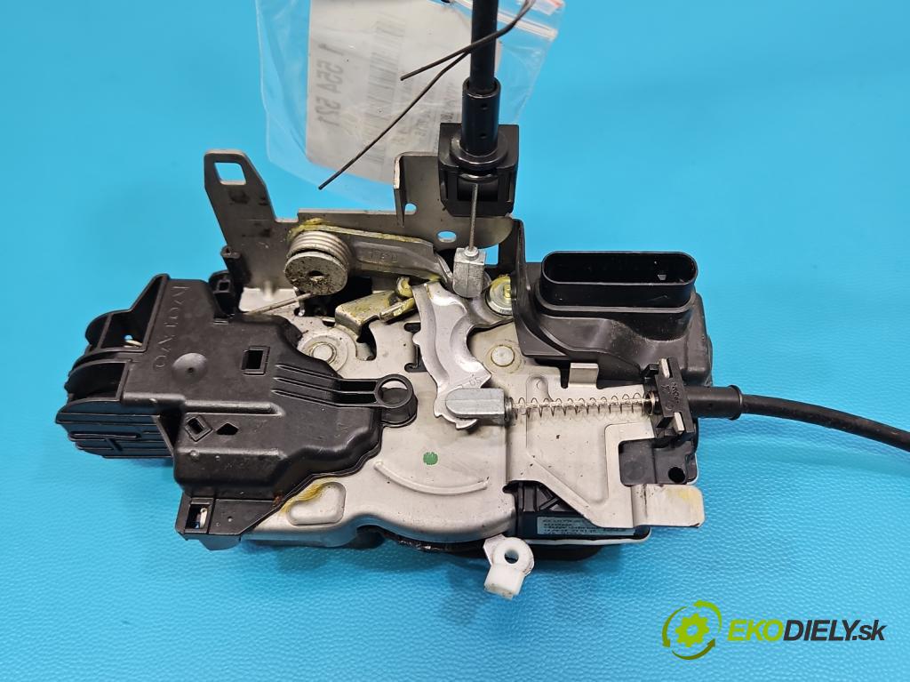 Volvo S90 II 2016- 2.0 T 320KM automatic 235 kW 1969 cm3 4- zámok predné ľavý 31349890