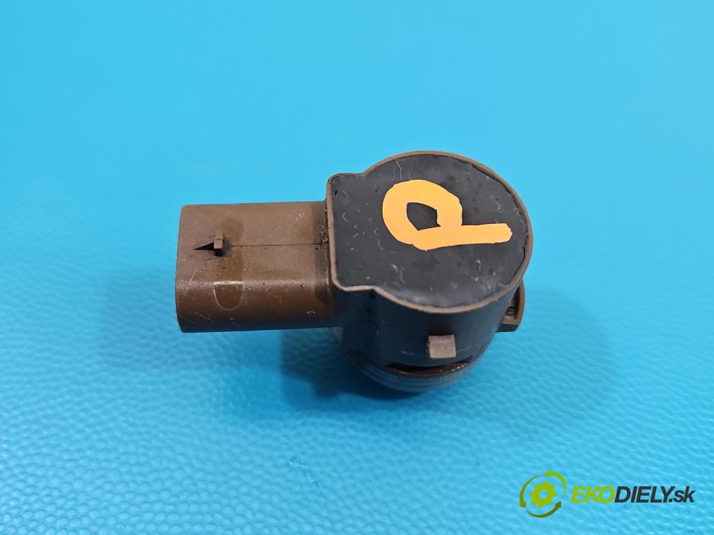 Volvo S90 II 2016- 2.0 T 320KM automatic 235 kW 1969 cm3 4- snímač parkovaní: 31471009