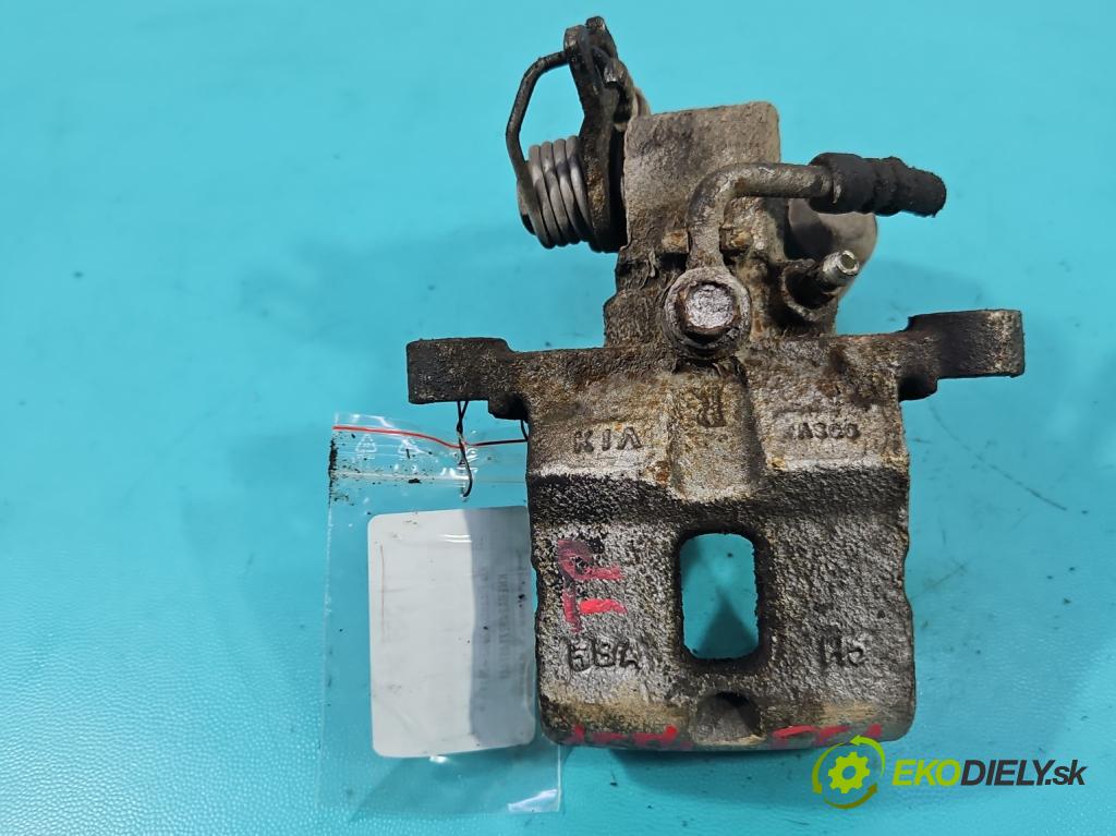 Kia Picanto I 2003-2011 1.1 65 hp manual 47.8 kW 1086 cm3 5- brzdič zadní pravý  (Klika dveří ostatní)